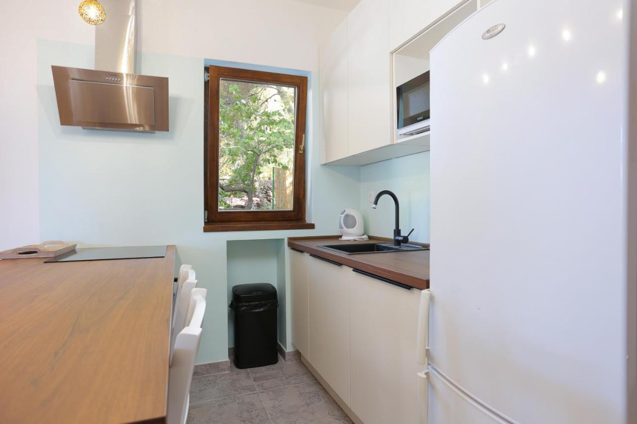 Apartments By The Sea Balica Rat, Omis - 1065 외부 사진