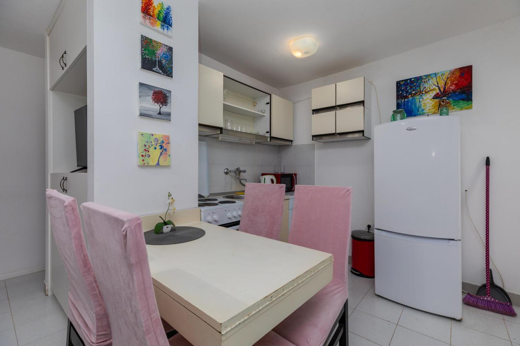 Apartments By The Sea Balica Rat, Omis - 1065 객실 사진